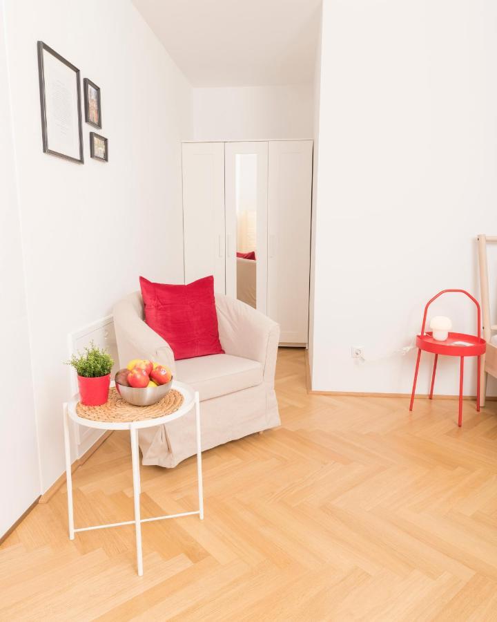 Red Monkey Vienna Apartment Eksteriør billede