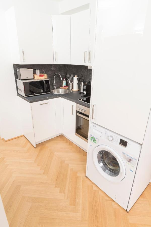 Red Monkey Vienna Apartment Eksteriør billede